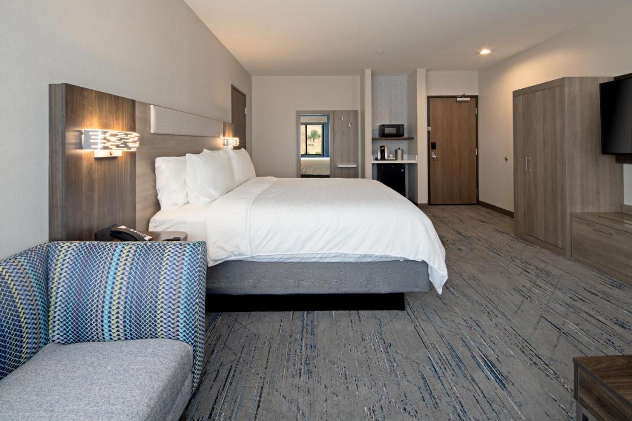 Holiday Inn Express & Suites - Valencia - Santa Clarita By Ihg ภายนอก รูปภาพ