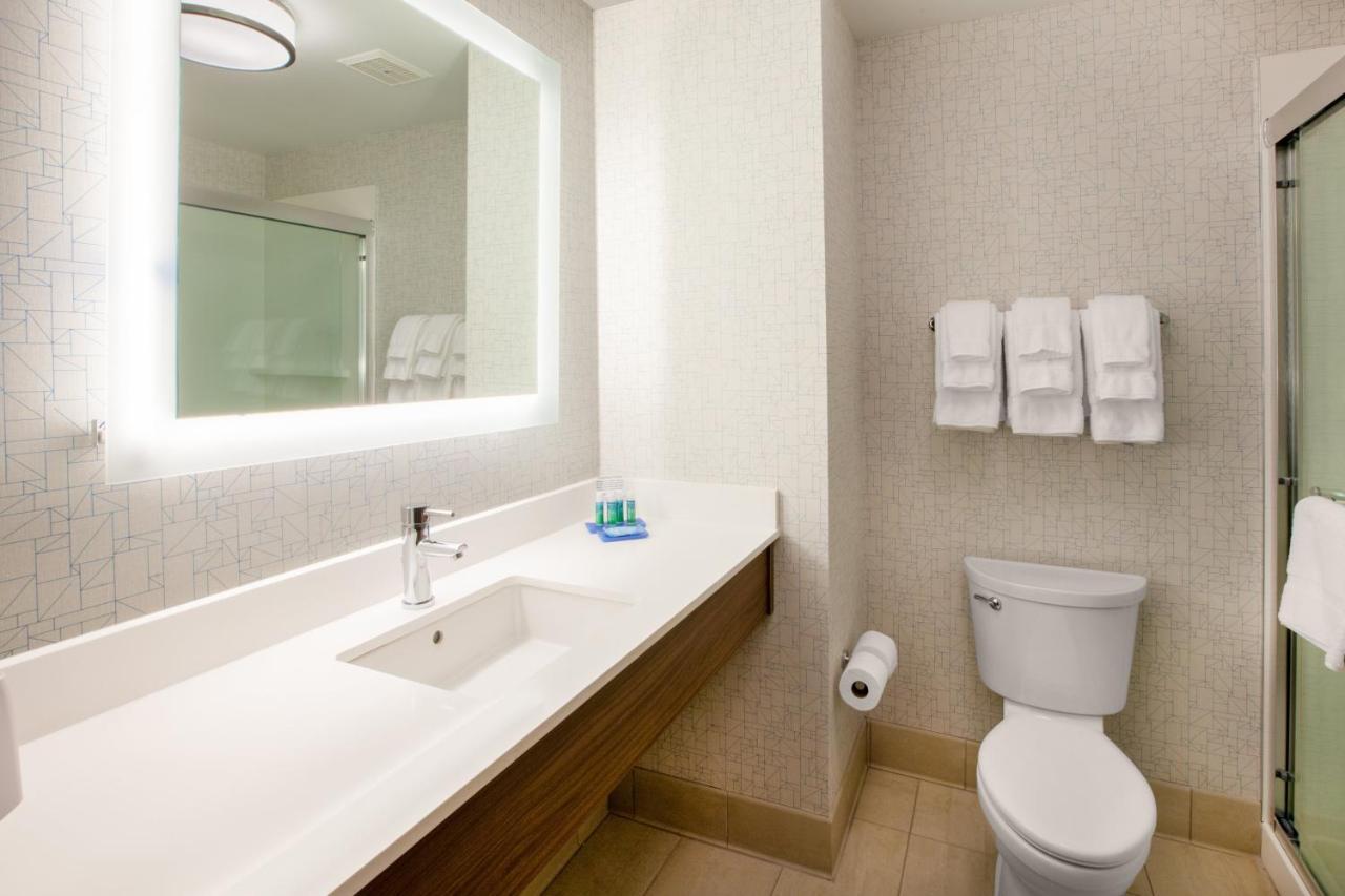 Holiday Inn Express & Suites - Valencia - Santa Clarita By Ihg ภายนอก รูปภาพ