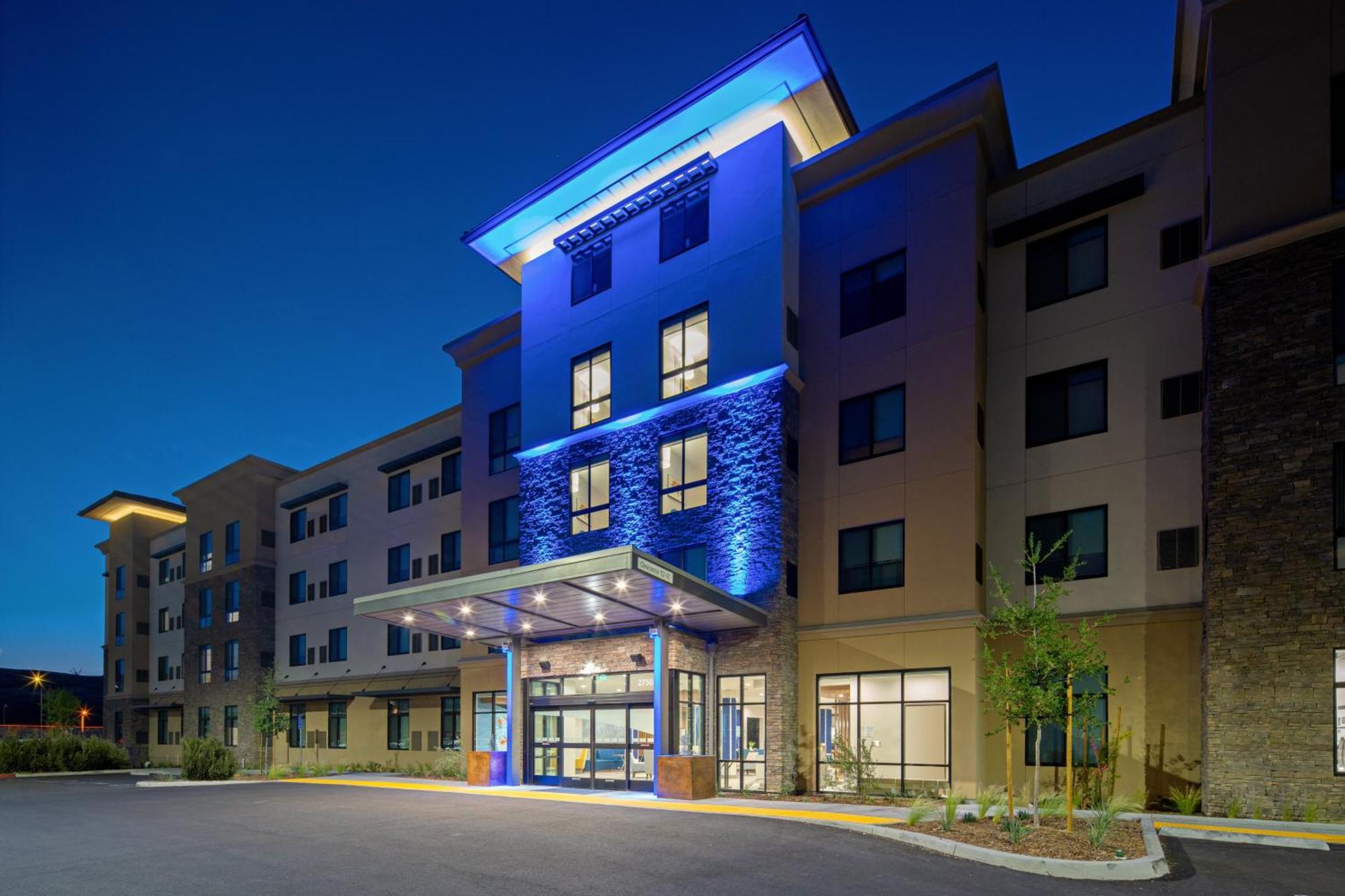 Holiday Inn Express & Suites - Valencia - Santa Clarita By Ihg ภายนอก รูปภาพ
